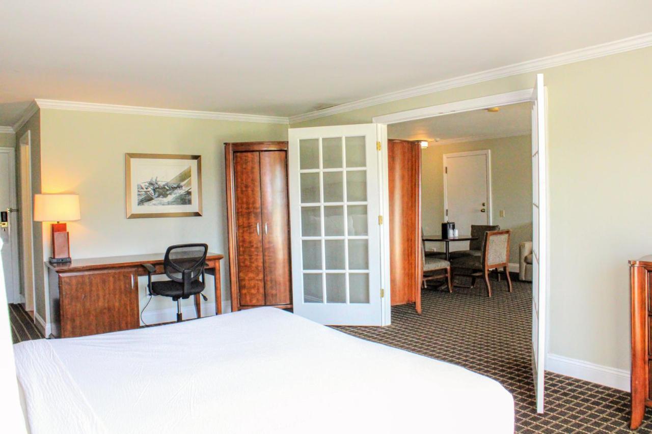 Cape Cod Irish Village - The Emerald Resort Barnstable Exteriör bild